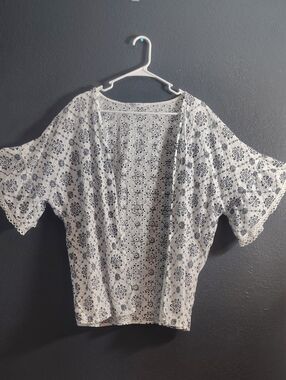 Italy Woven Cotton Eyelet  Open-Front Kimono Shrug with Navy Motif